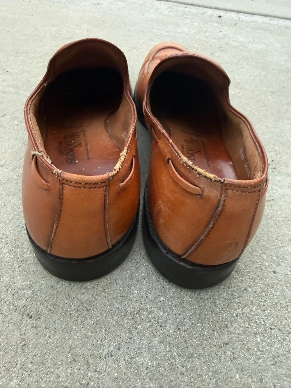 Allen Edmonds Tassel slip on walnut color professional loafers 11 A